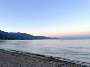 琵琶湖のグラデーション